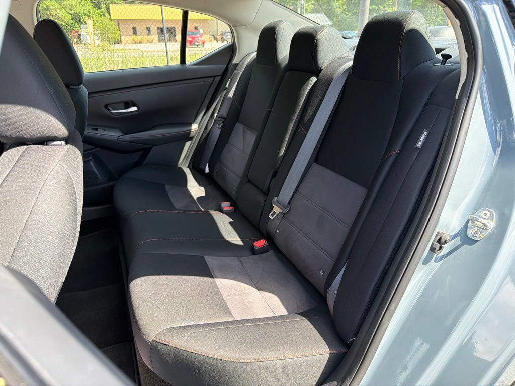 Certified 2024 Nissan Sentra SR FWD image 19