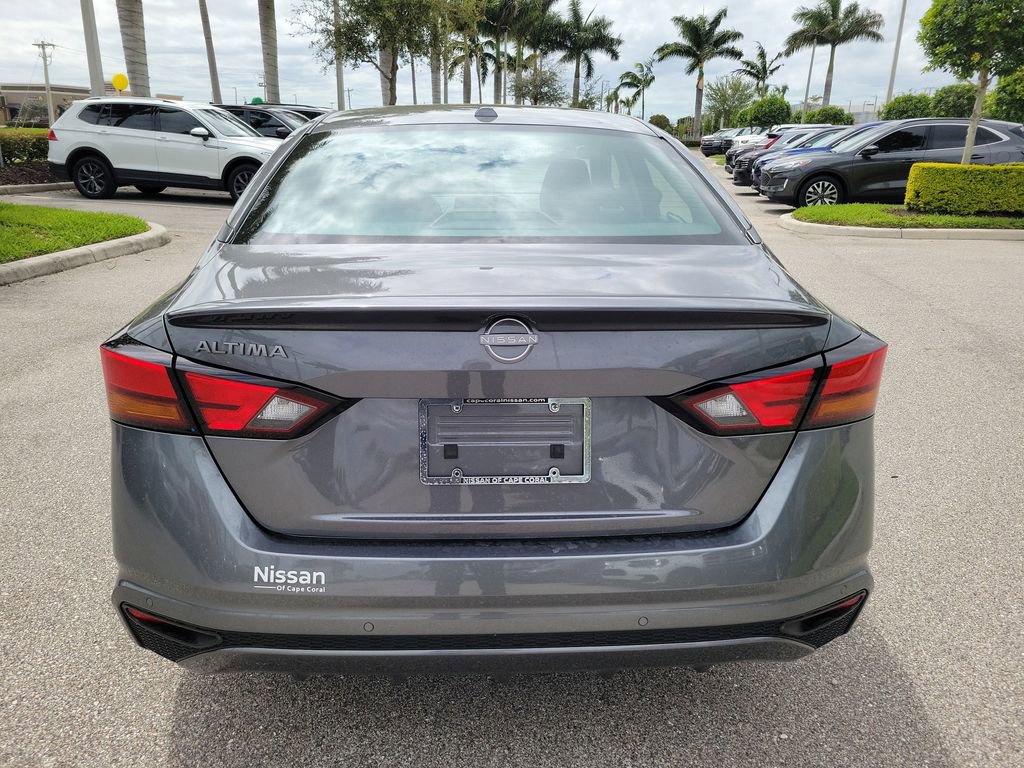 Used 2025 Nissan Altima 2.5 S image 5