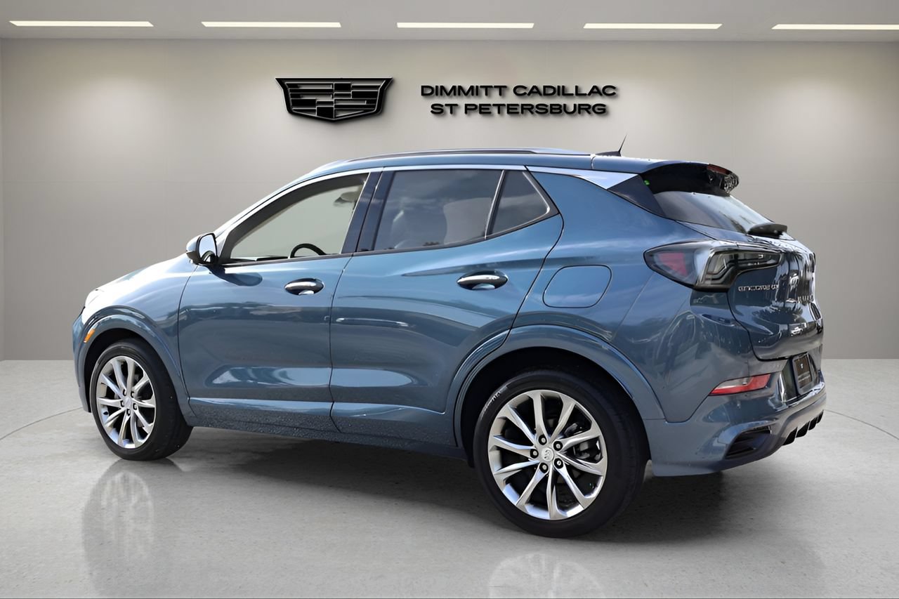 Used 2025 Buick Encore GX Avenir w/ Avenir Technology Package FWD image 3