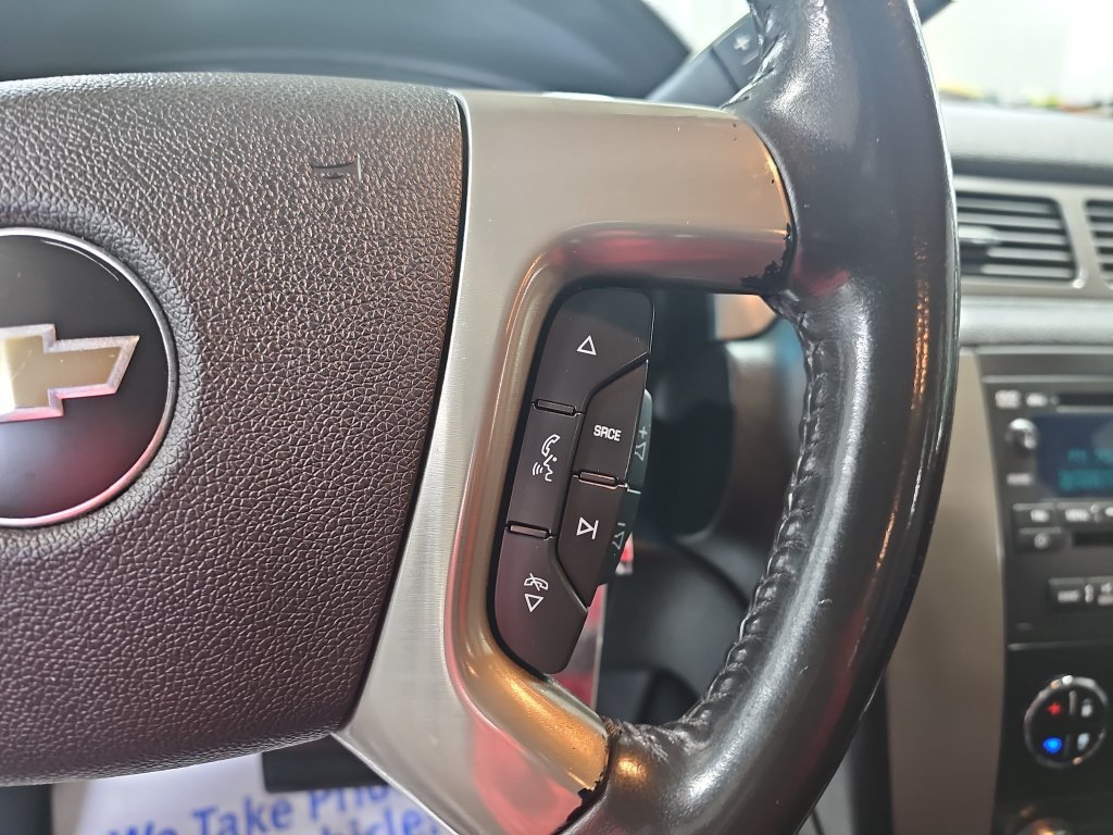 Used 2010 Chevrolet Suburban LT AWD/4WD image 25
