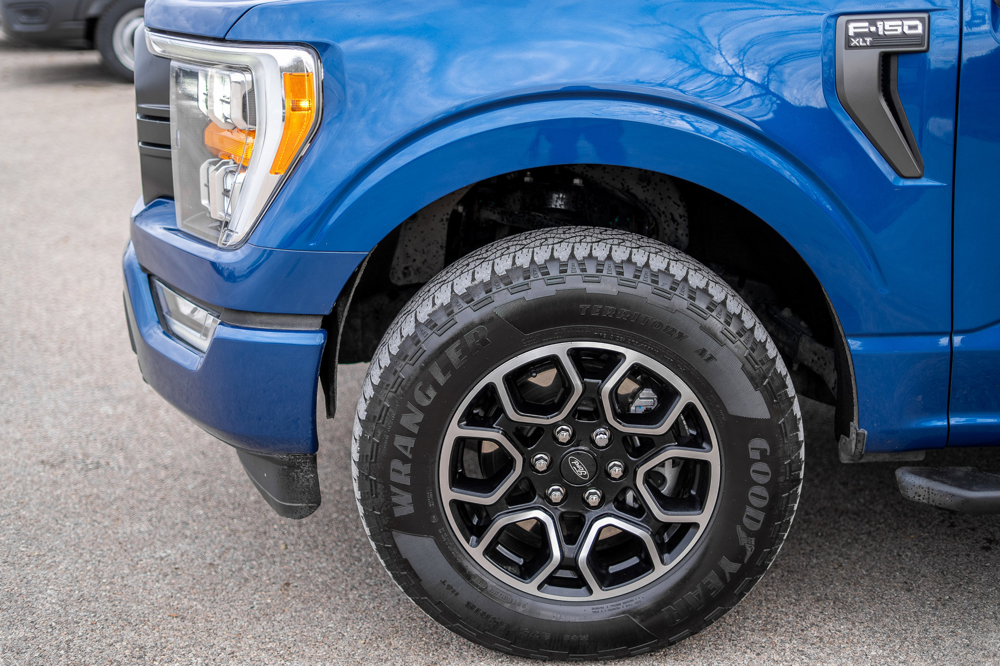 Used 2023 Ford F150 XLT w/ Equipment Group 302A High image 10