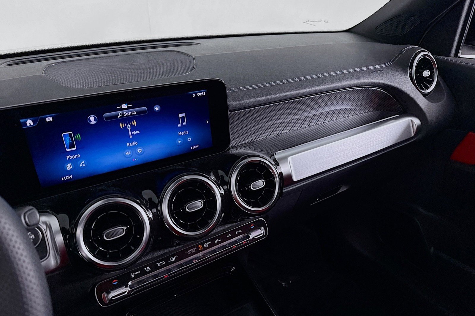 New 2026 Mercedes-Benz GLB 250 image 19