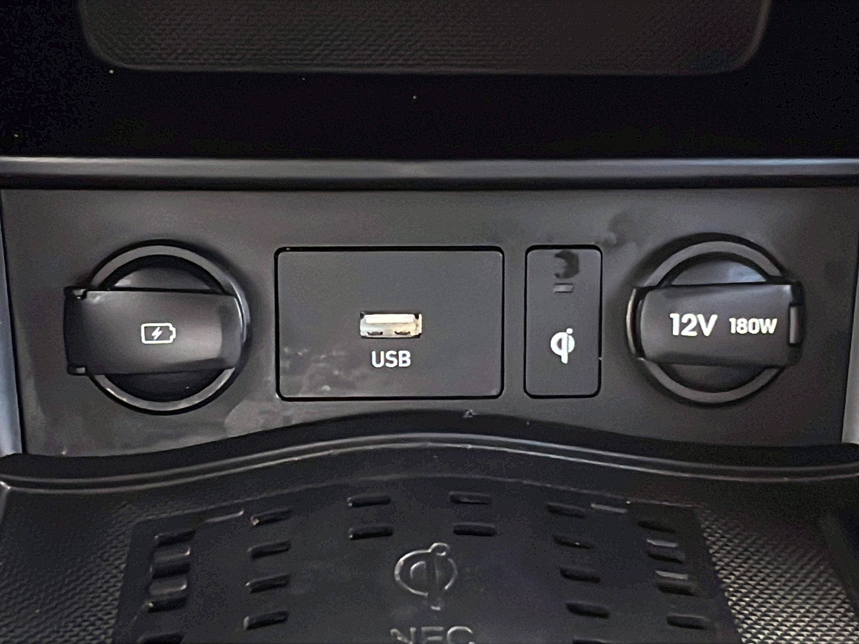 Certified 2023 Hyundai Kona Limited FWD image 19
