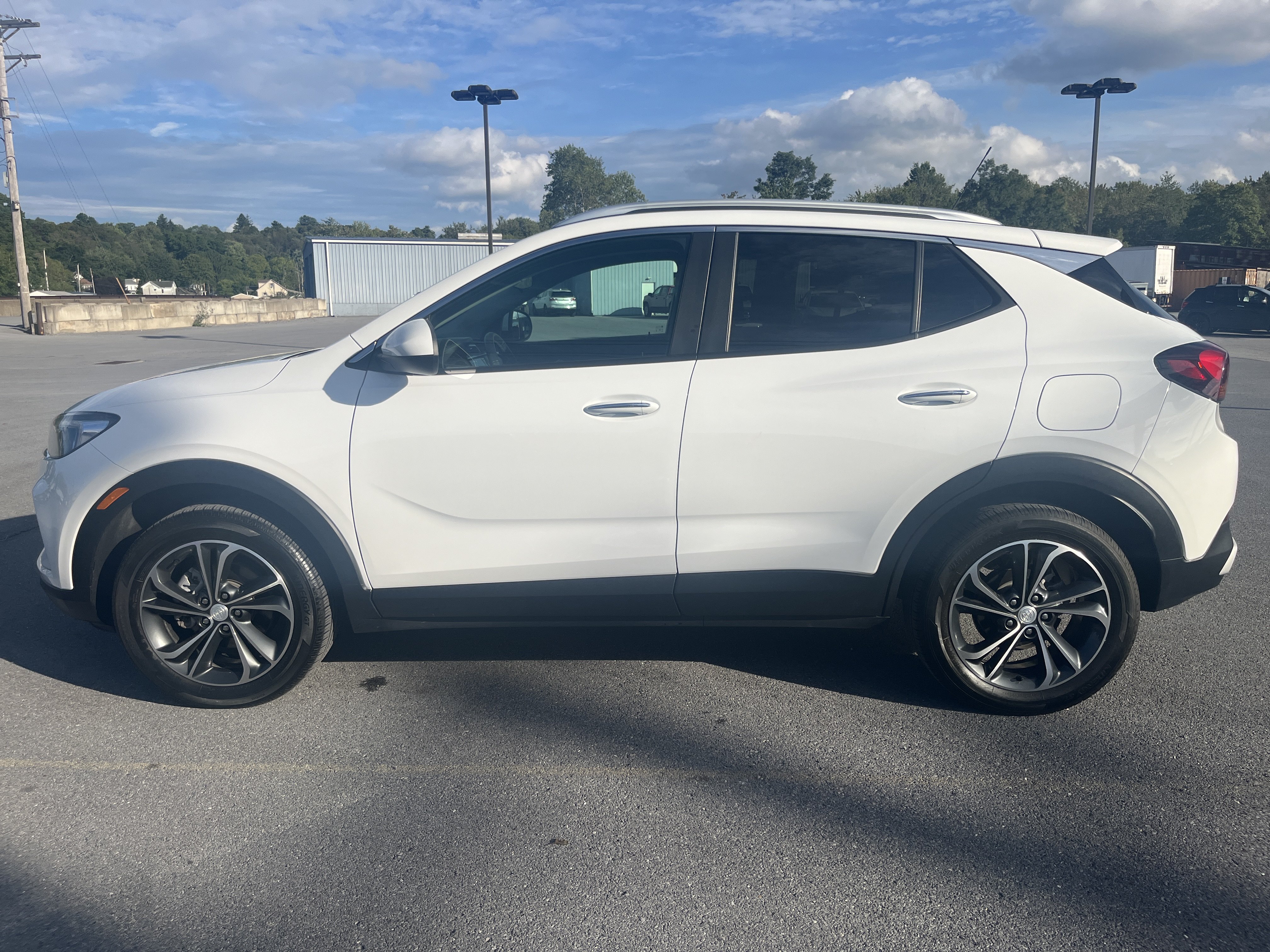 Used 2023 Buick Encore GX Select w/ Safety Package II AWD/4WD image 13