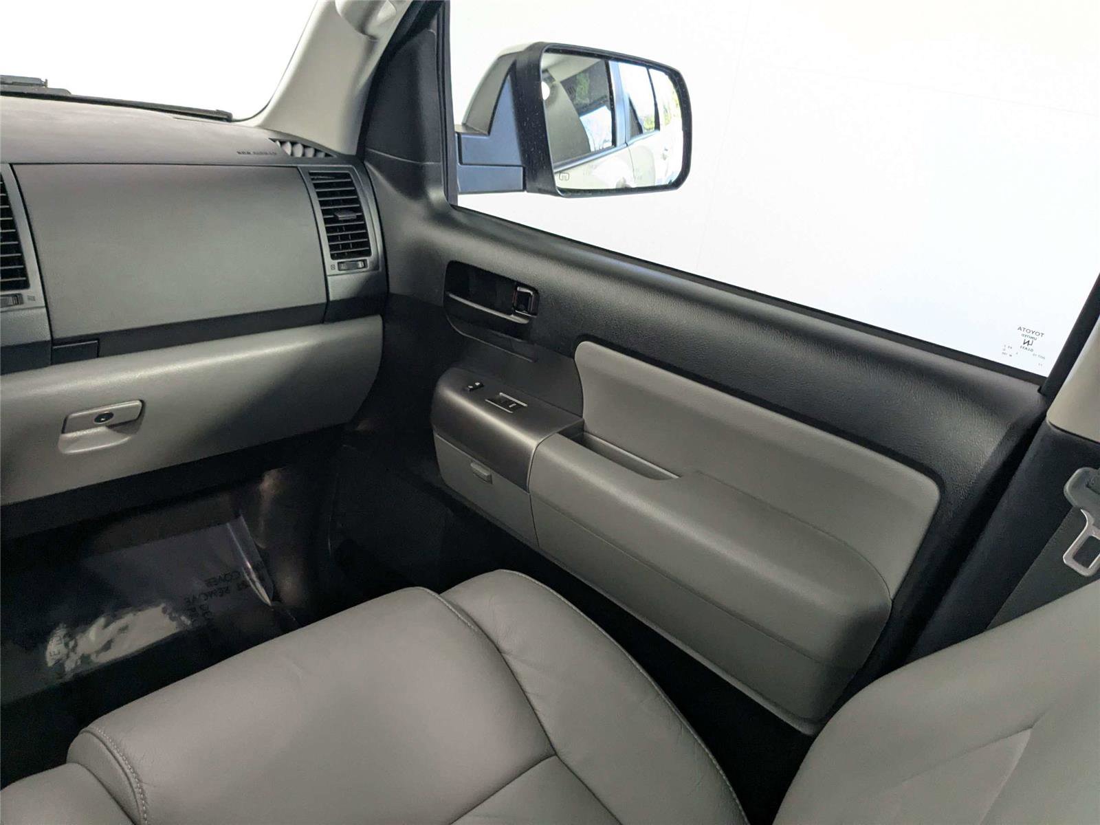 Used 2021 Toyota Sequoia SR5 w/ Premium Package image 36