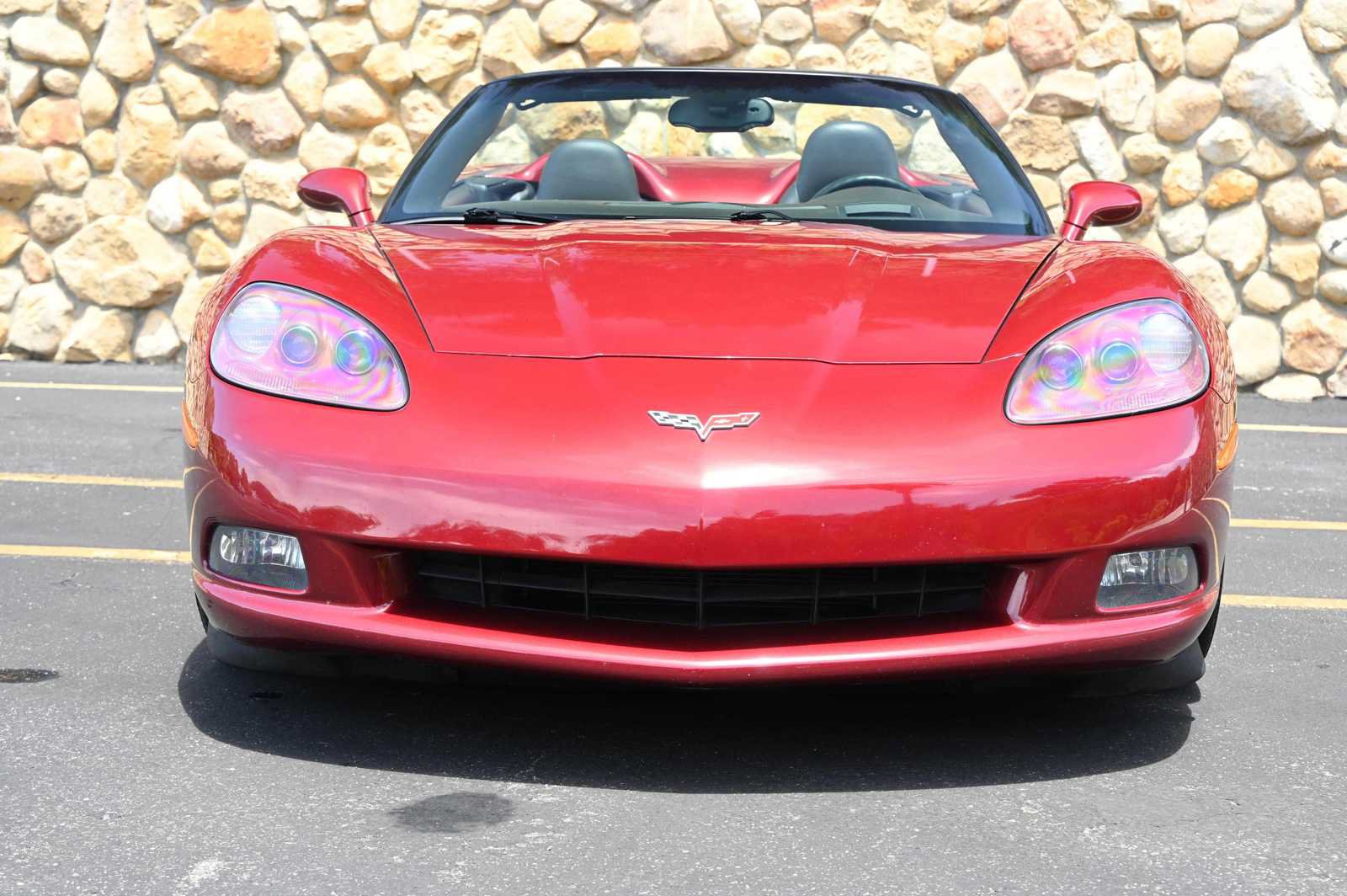 Used 2006 Chevrolet Corvette Convertible w/ Preferred Equipment Group RWD image 2