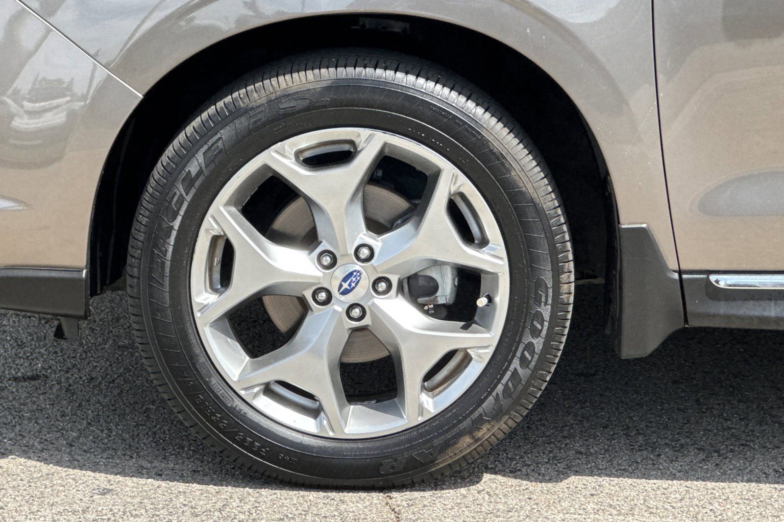 Used 2018 Subaru Forester 2.5i Touring w/ Popular Package #3B AWD/4WD image 27