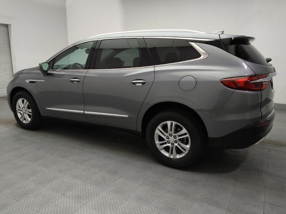 Used 2019 Buick Enclave Essence FWD image 3