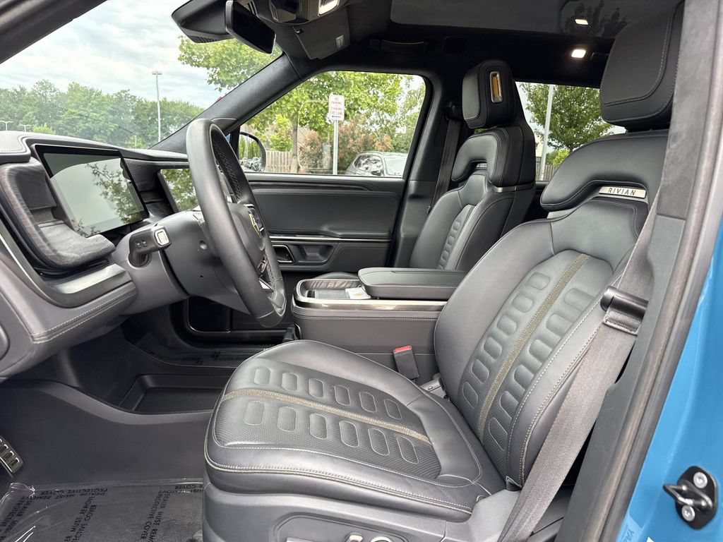 Used 2022 Rivian R1T Adventure AWD/4WD image 10