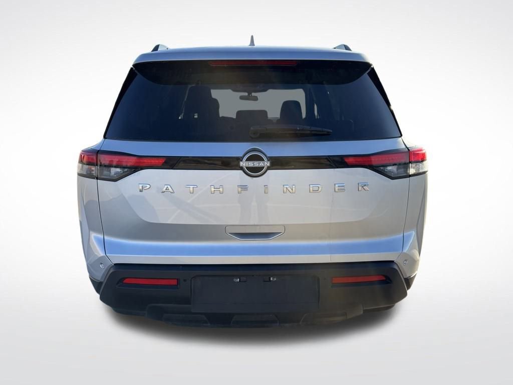 Used 2025 Nissan Pathfinder SV image 7