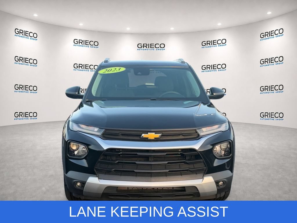 Used 2023 Chevrolet TrailBlazer LT FWD image 2