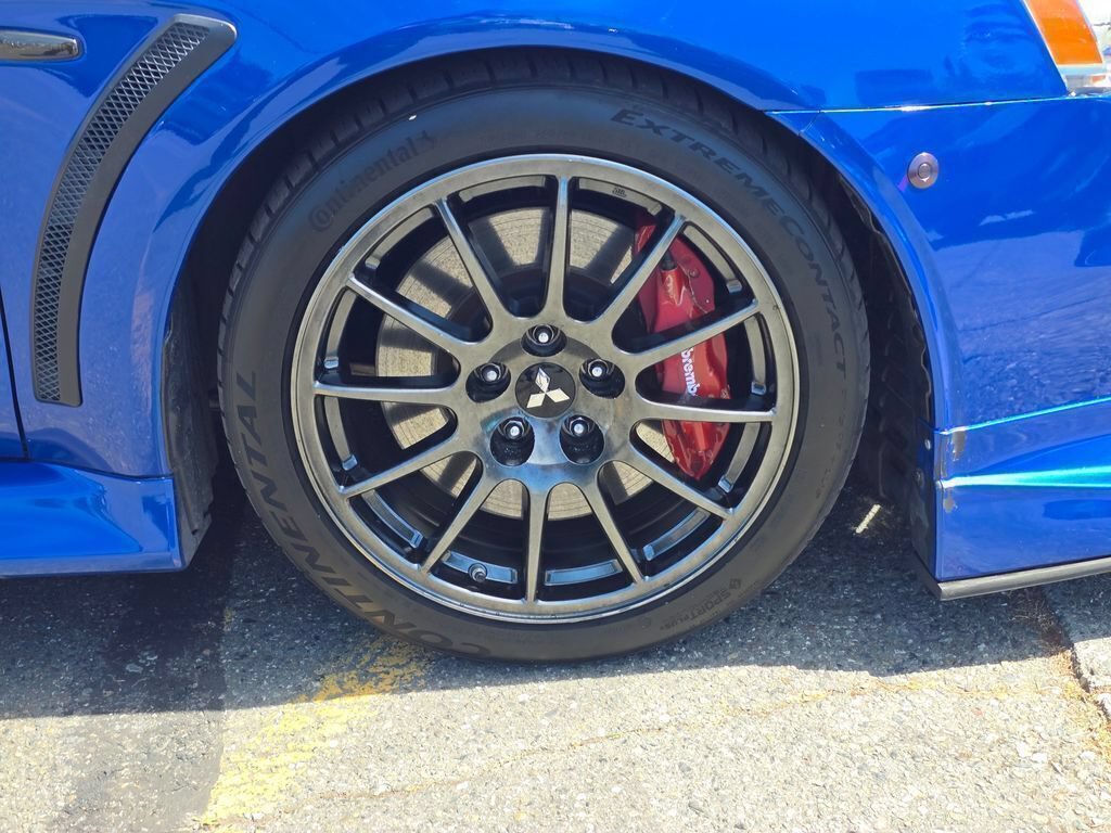 Used 2010 Mitsubishi Lancer Evolution SE AWD/4WD image 9
