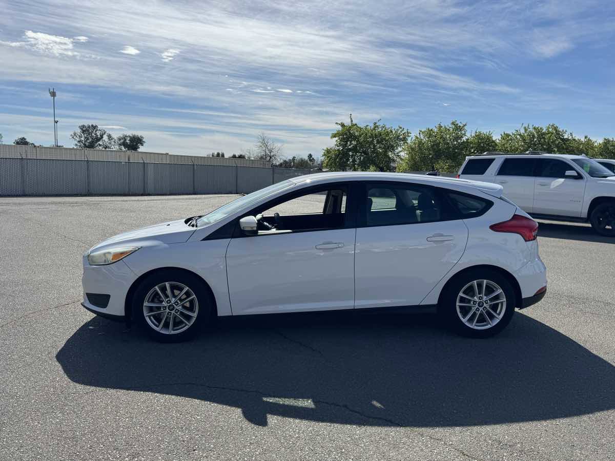 Used 2016 Ford Focus SE FWD image 6