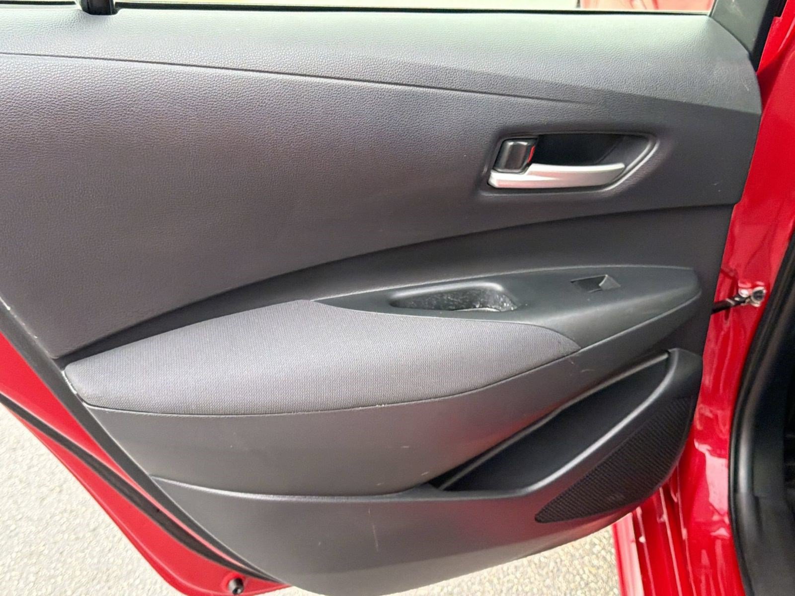 Certified 2021 Toyota Corolla LE w/ LE Convenience Package FWD image 32