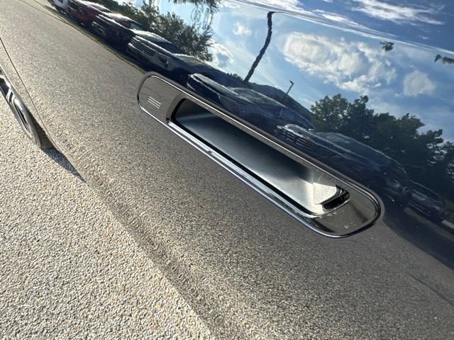 Used 2025 BMW 740i xDrive AWD/4WD image 88