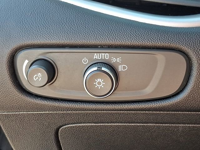 Used 2024 Chevrolet Malibu LT FWD image 24