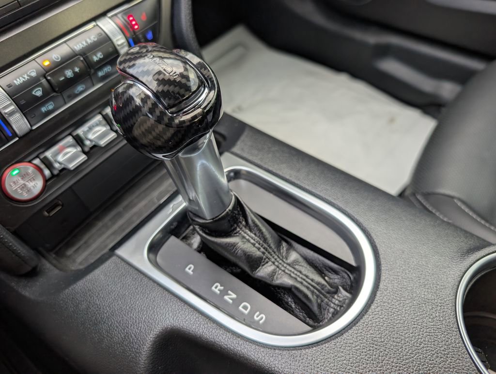 Used 2022 Ford Mustang GT Premium w/ Black Accent Package RWD image 32
