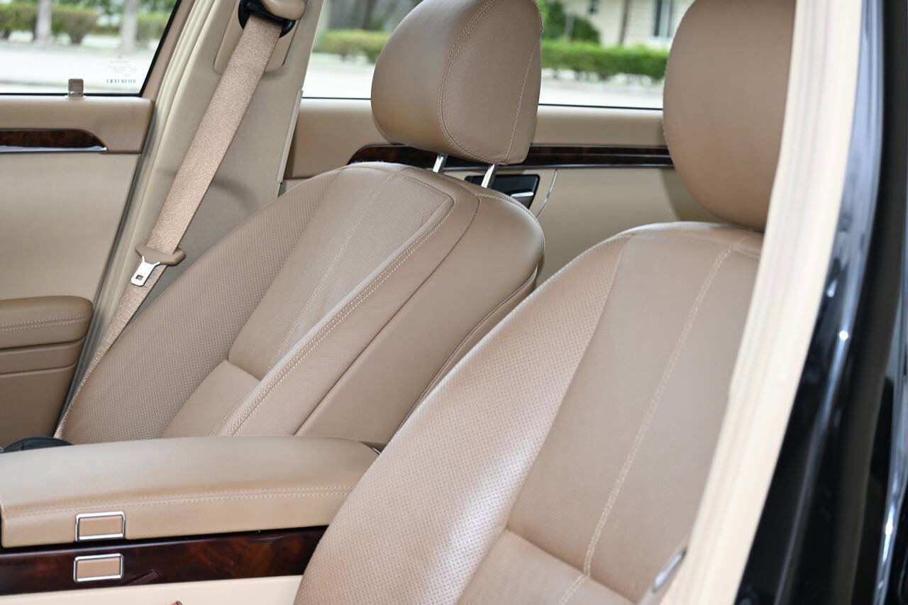 Used 2007 Mercedes-Benz S 550 image 14