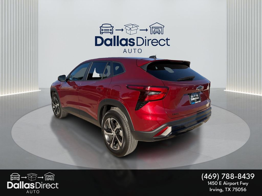 Used 2024 Chevrolet Trax RS w/ Driver Confidence Package image 8