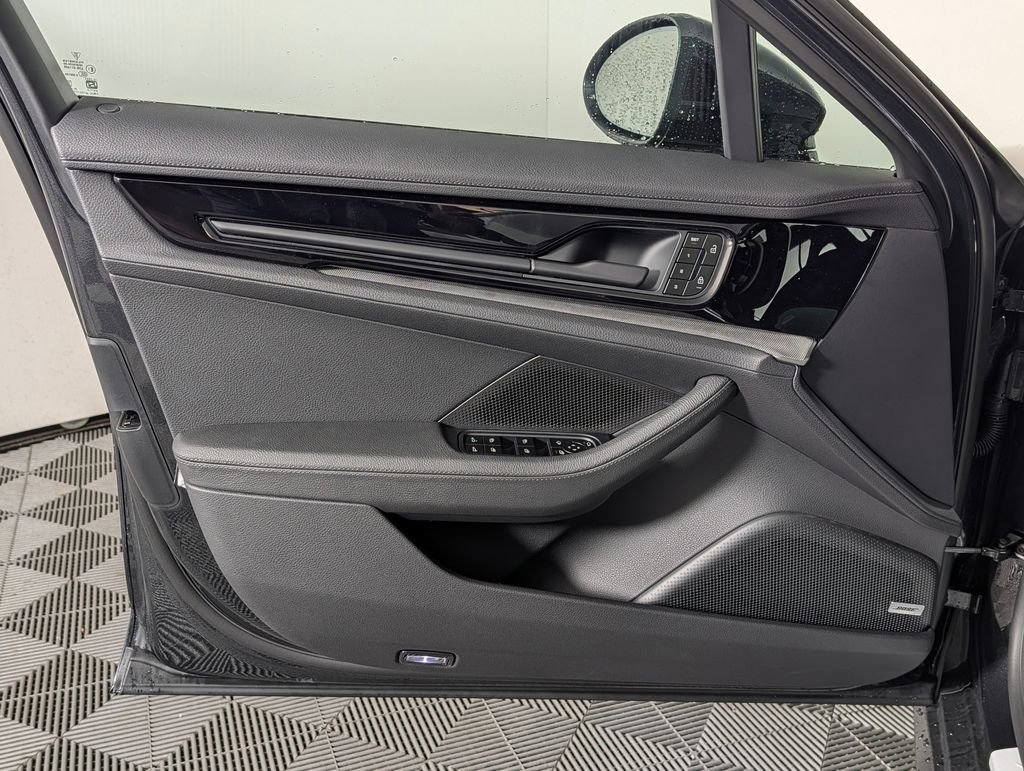 New 2026 Porsche Panamera image 26