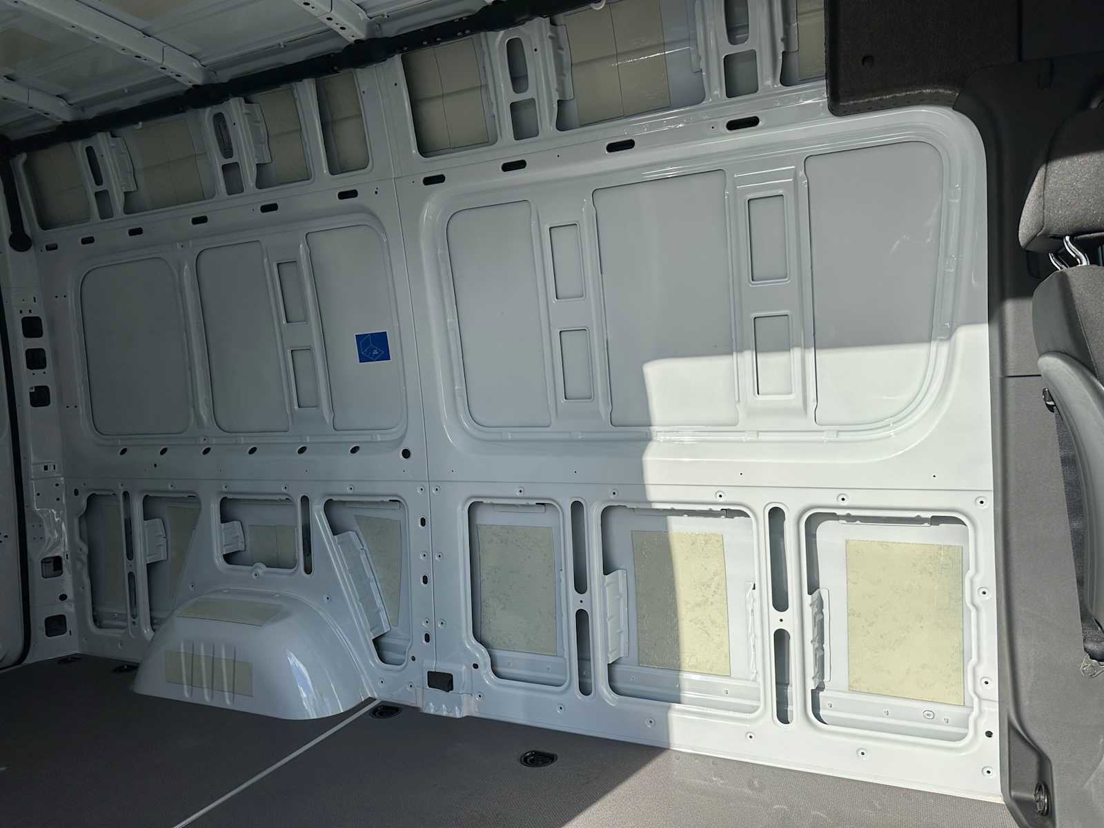 Used 2023 Mercedes-Benz Sprinter 1500 image 12