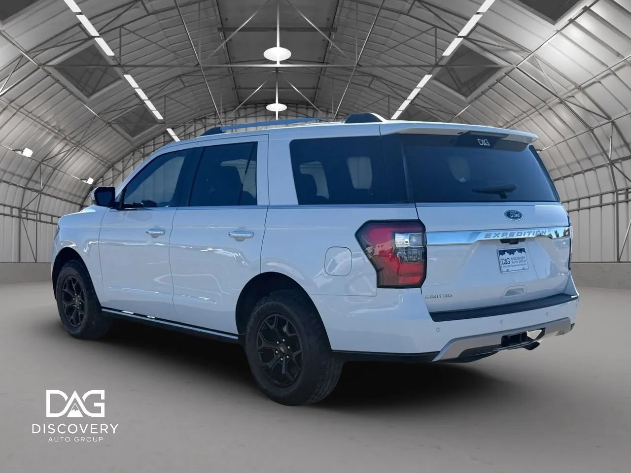 Used 2018 Ford Expedition Limited AWD/4WD image 3