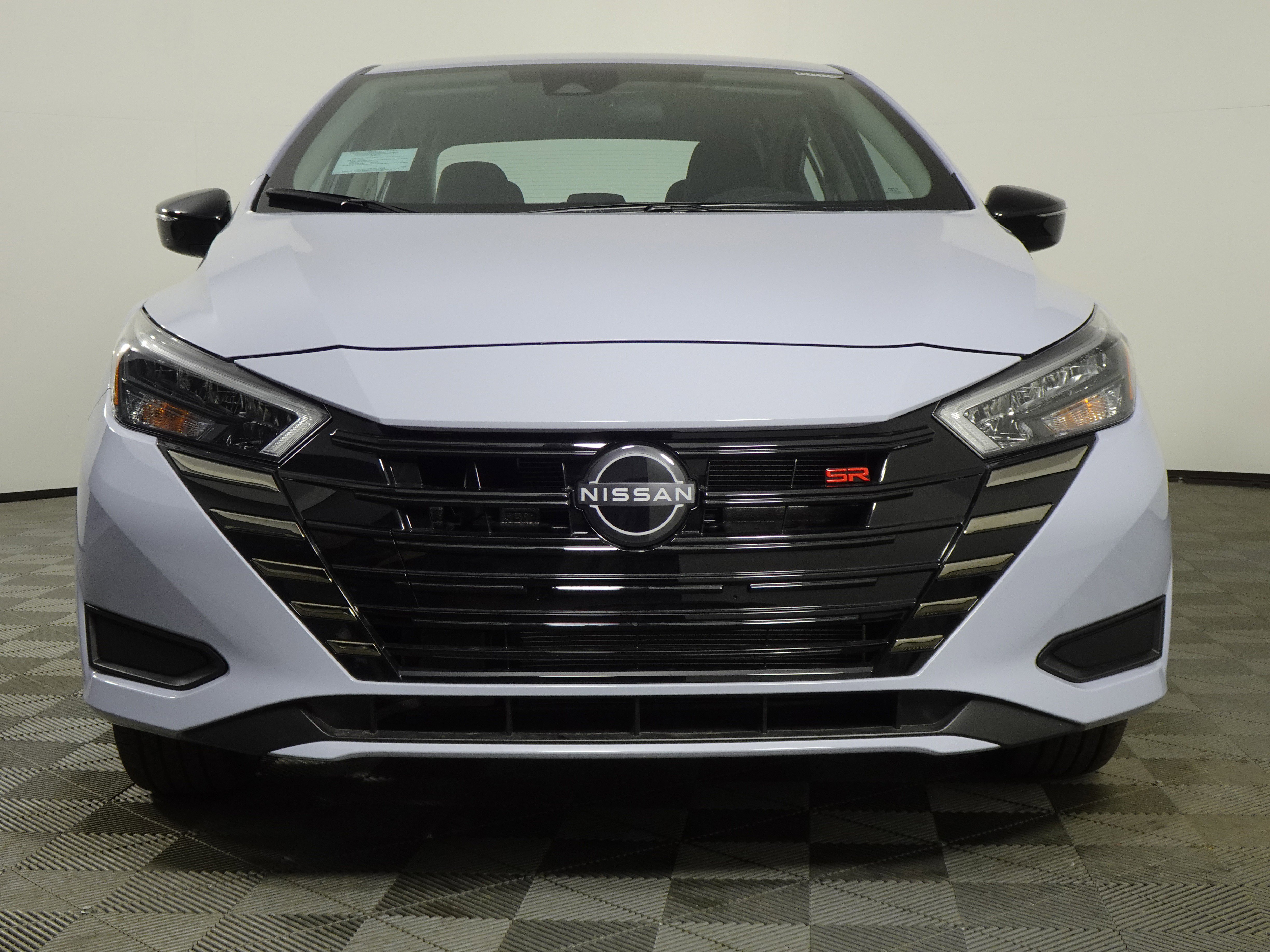 New 2025 Nissan Versa SR w/ Trunk Package image 17