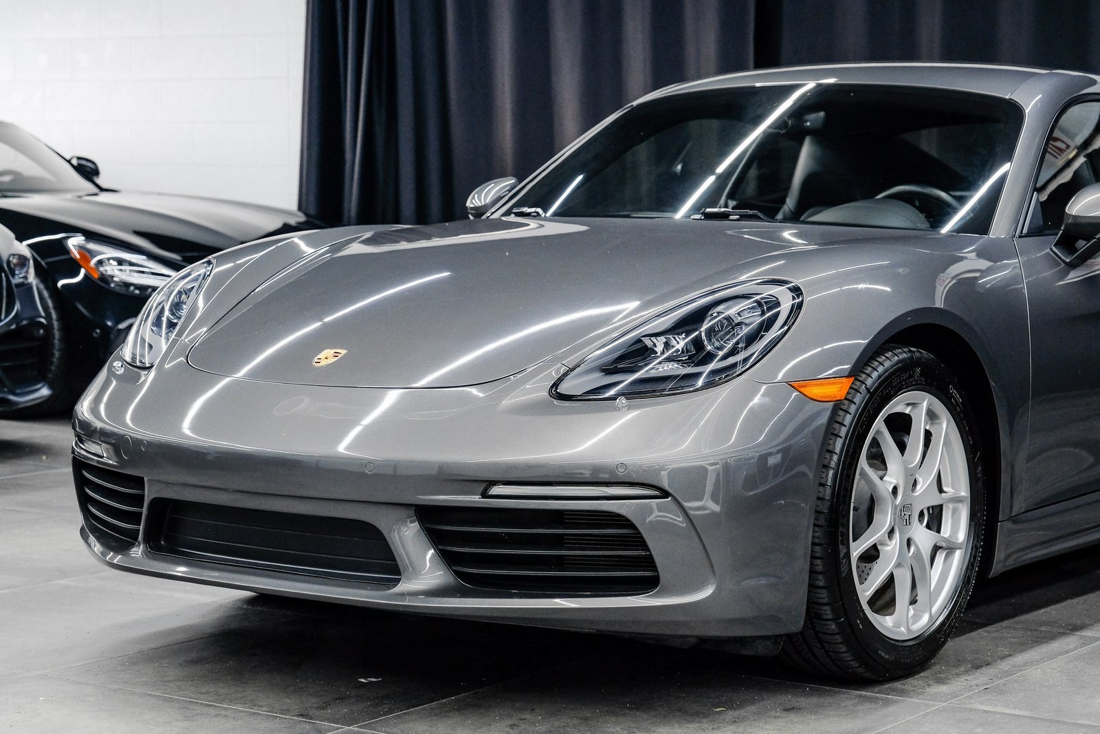 Used 2022 Porsche 718 Cayman image 6