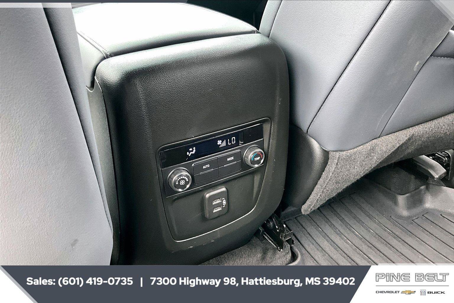 Used 2024 Buick Enclave Essence w/ Sport Touring Edition FWD image 24