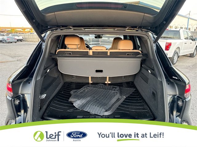 Used 2023 Porsche Cayenne image 25