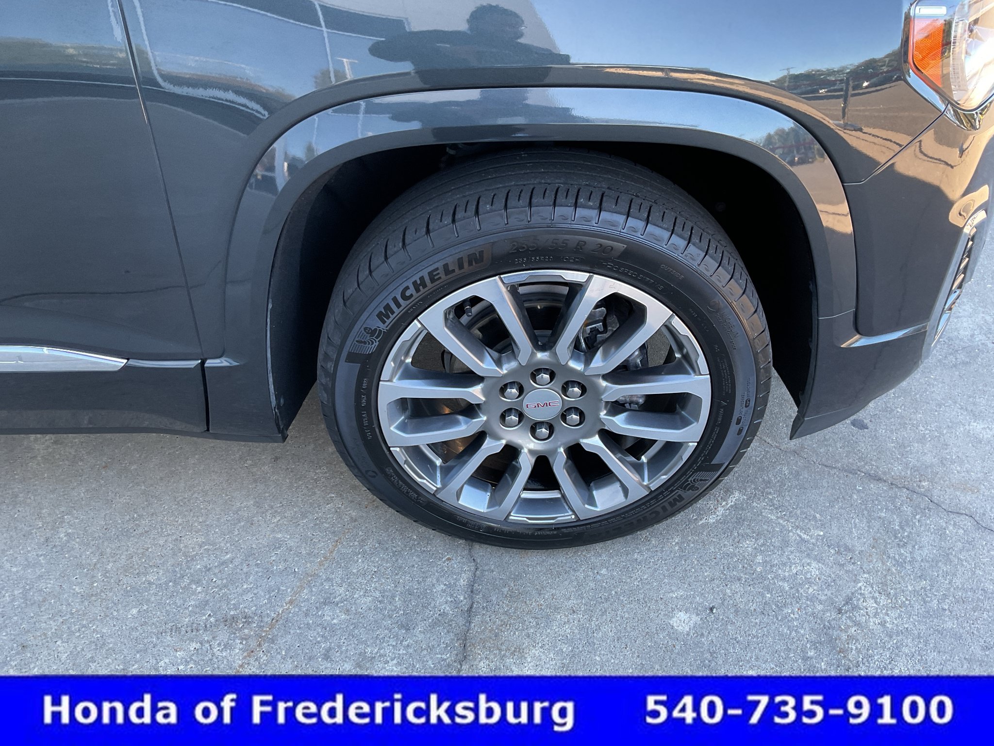 Used 2023 GMC Acadia Denali w/ Denali Ultimate Package FWD image 13