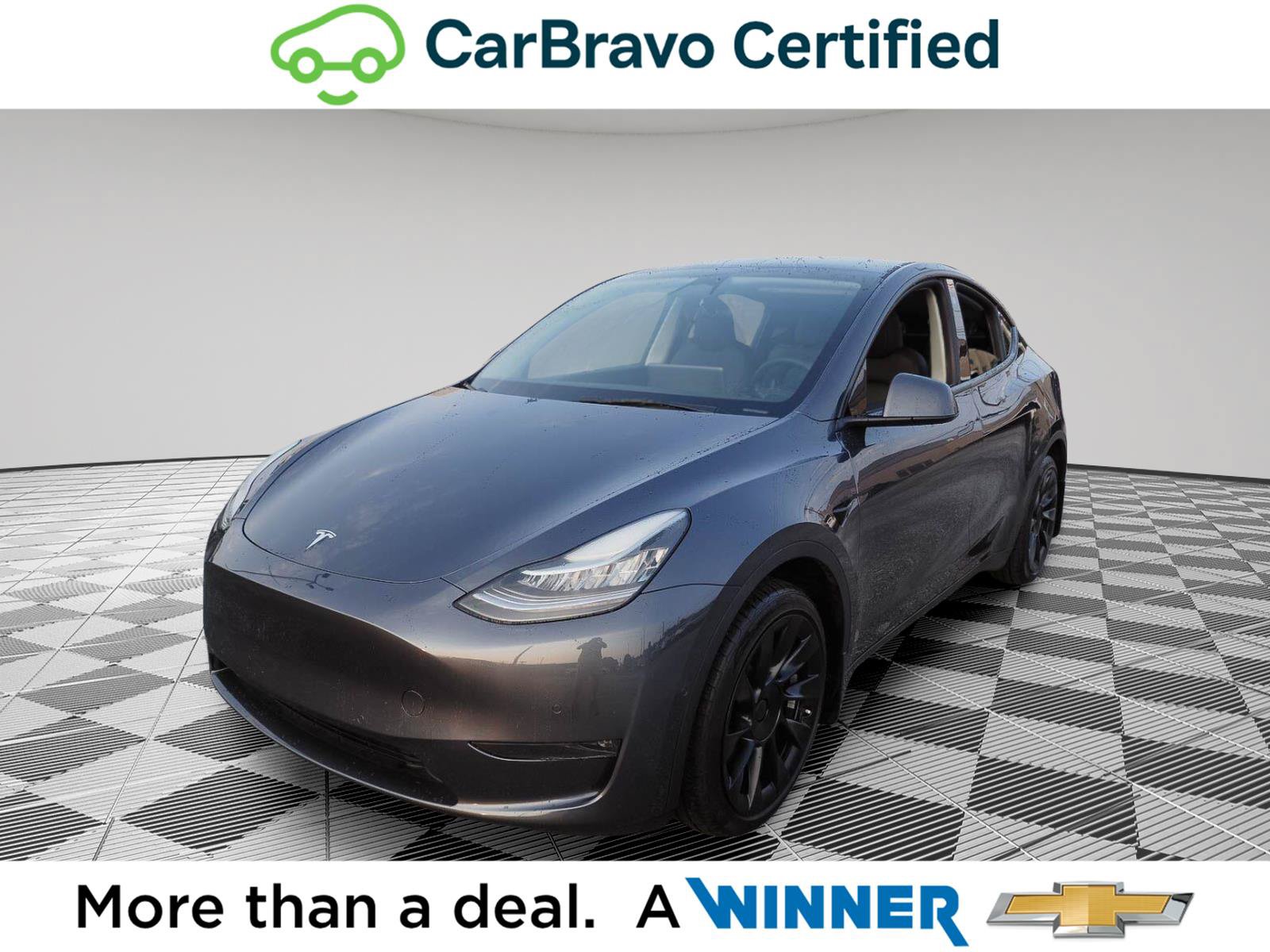 Used 2022 Tesla Model Y Long Range AWD/4WD image 1