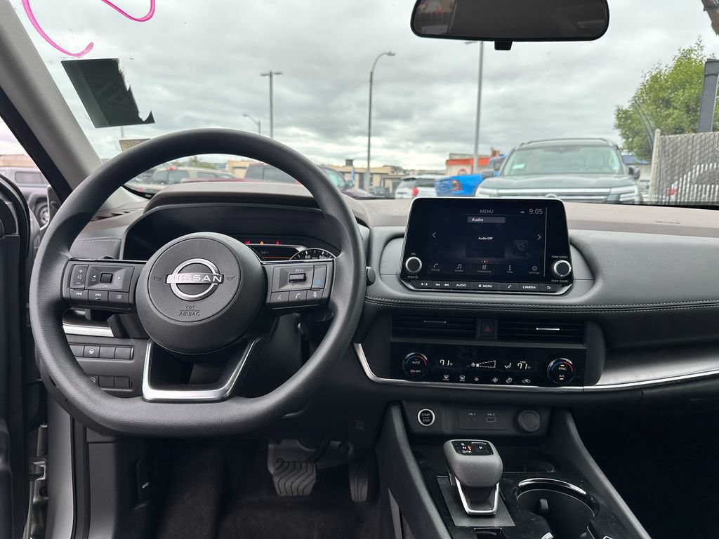 Used 2023 Nissan Rogue SV AWD/4WD image 10