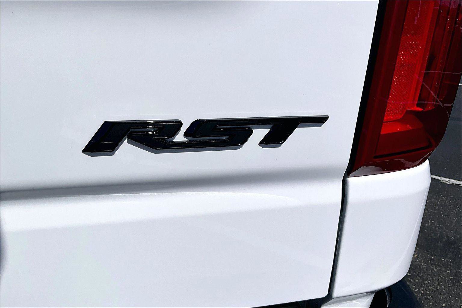 New 2026 Chevrolet Silverado 1500 RST AWD/4WD image 10