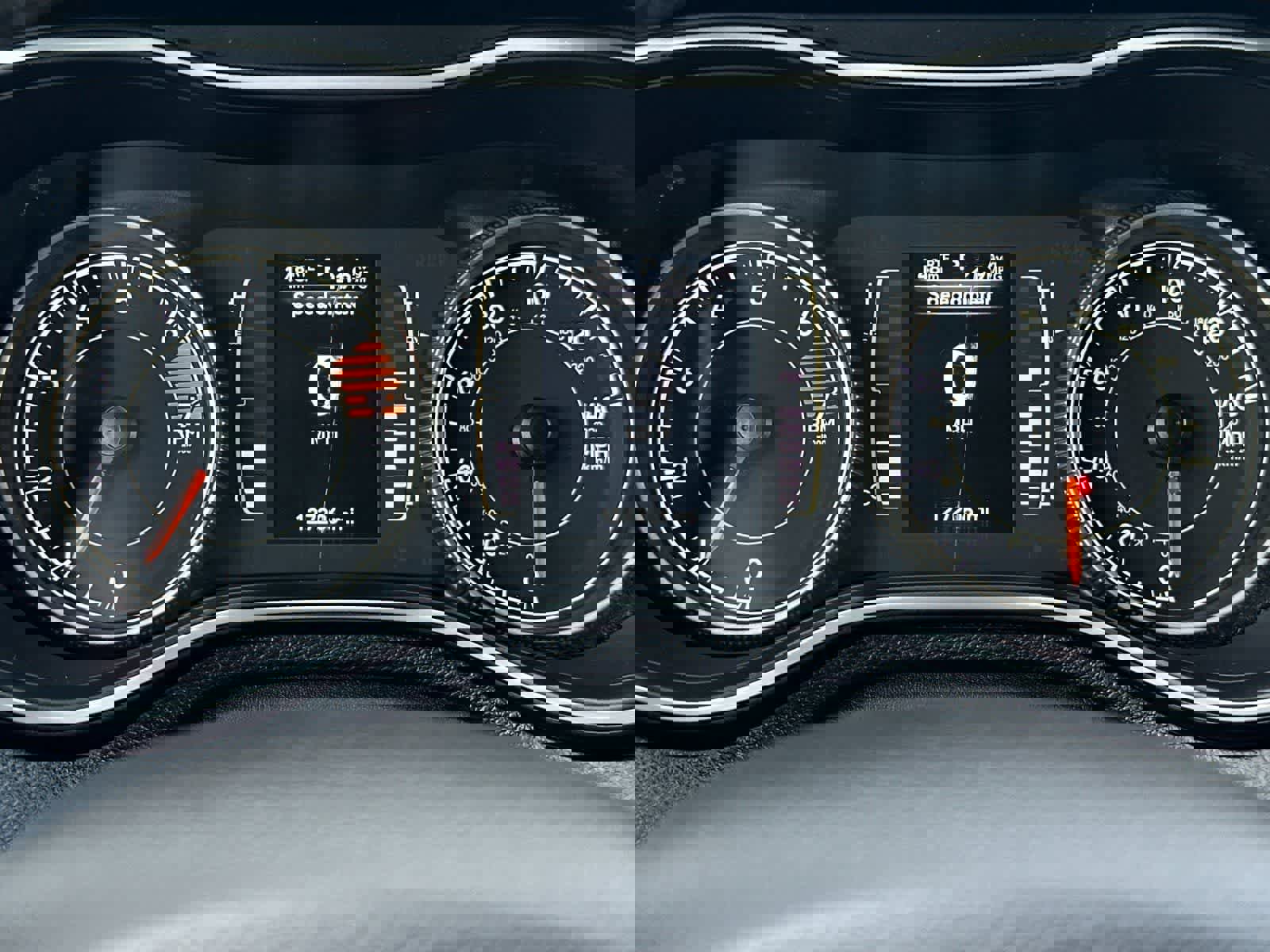 Used 2020 Jeep Cherokee Latitude Plus image 25