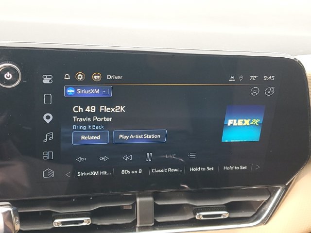 Used 2025 Chevrolet Equinox ACTIV w/ Safety and Technology Package FWD image 26