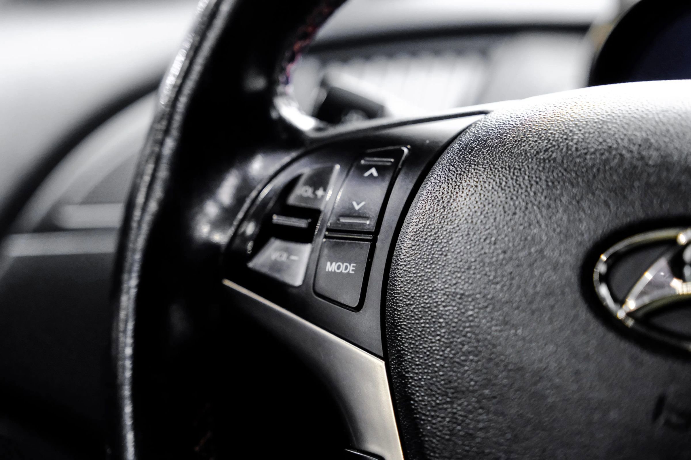 Used 2016 Hyundai Genesis Coupe 3.8 image 19