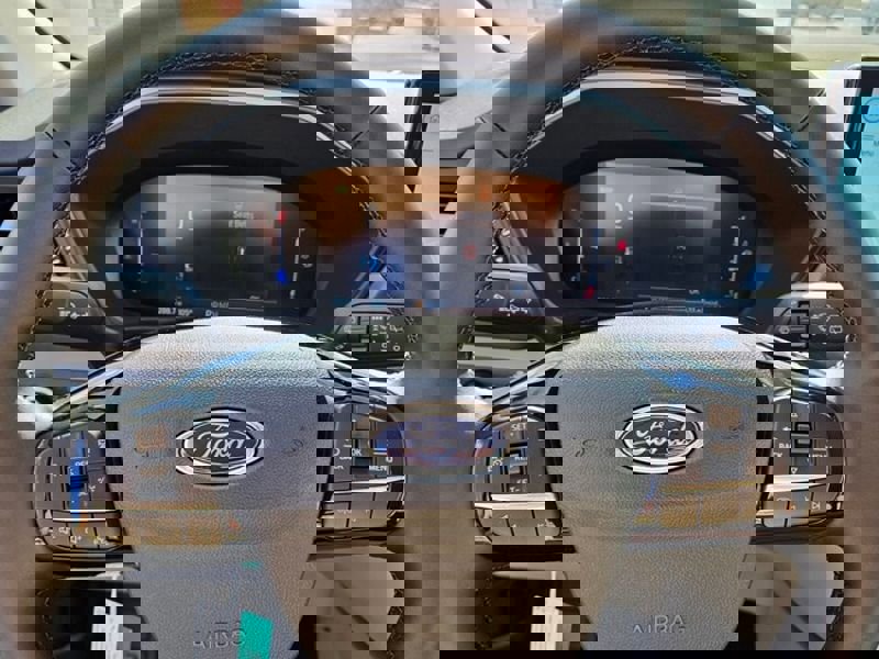 New 2025 Ford Escape SE image 28