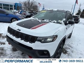 Used 2024 Jeep Compass Trailhawk image 1