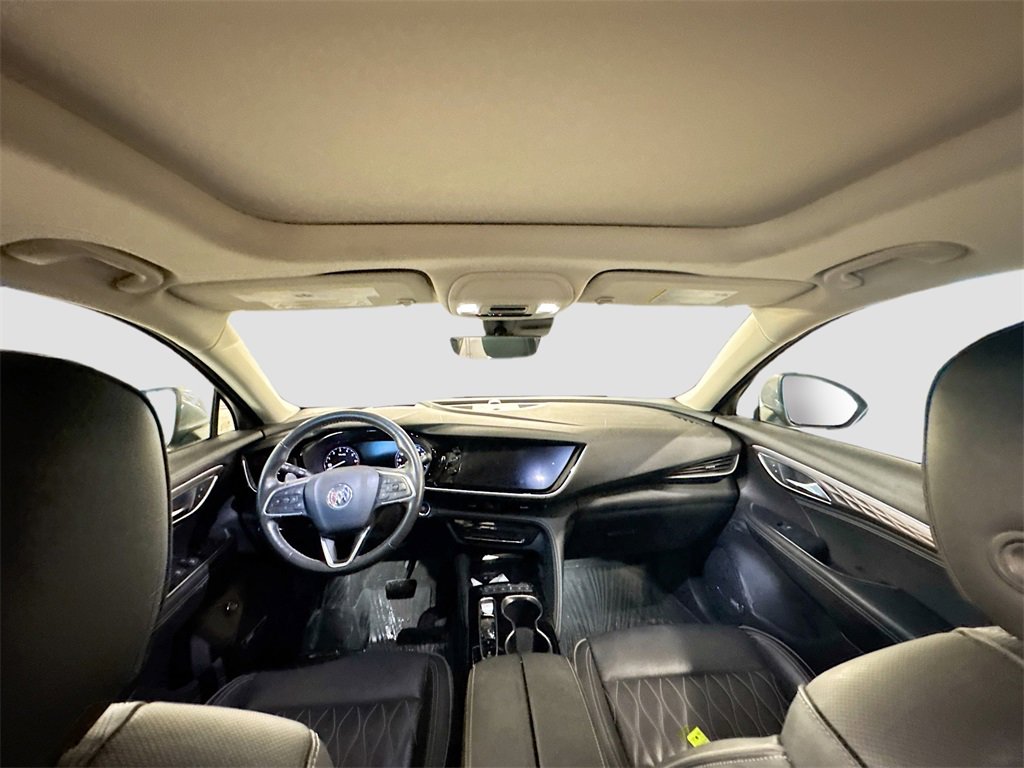 Used 2022 Buick Envision Avenir w/ Technology Package II image 37