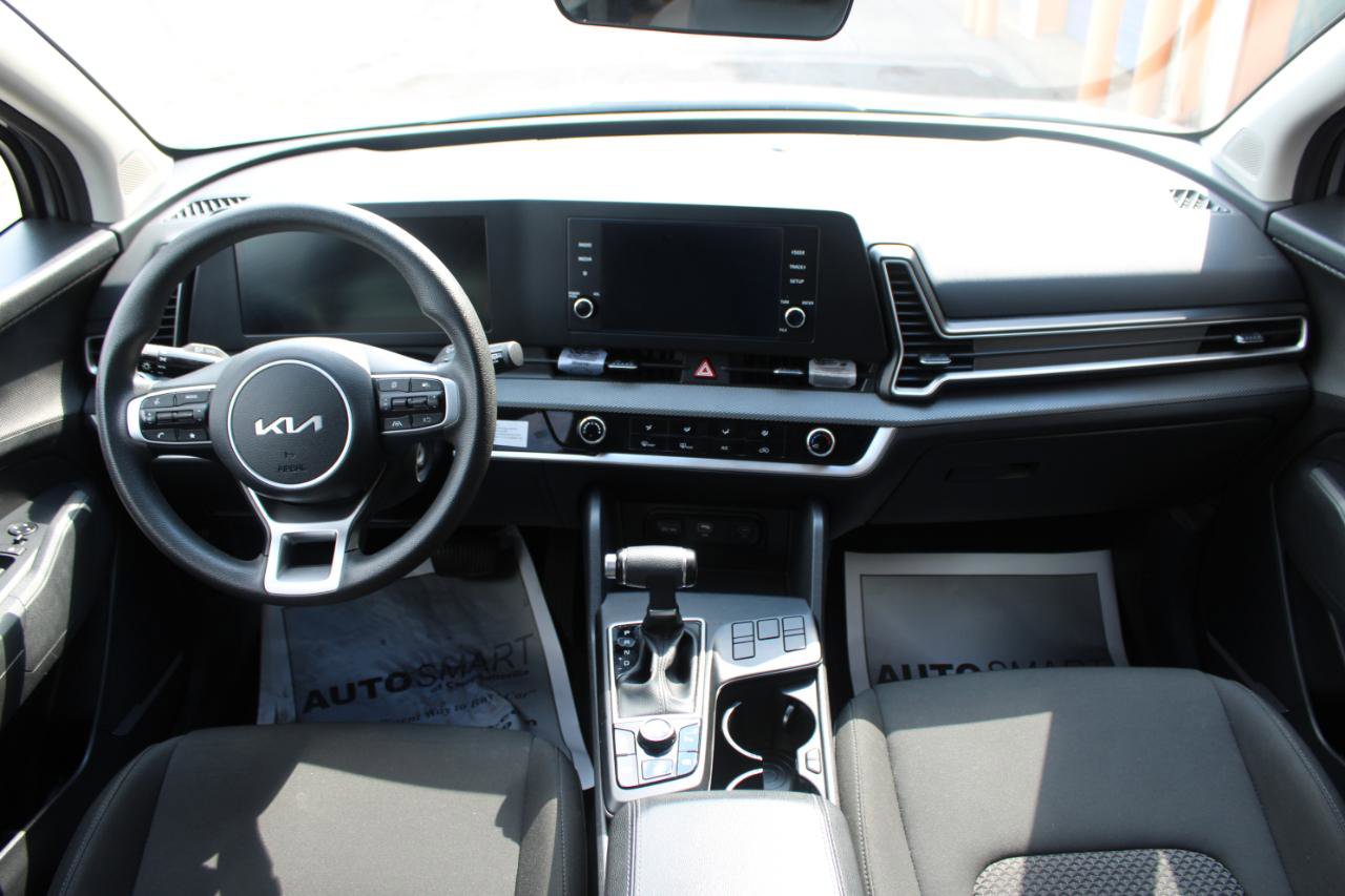 Used 2024 Kia Sportage LX image 36