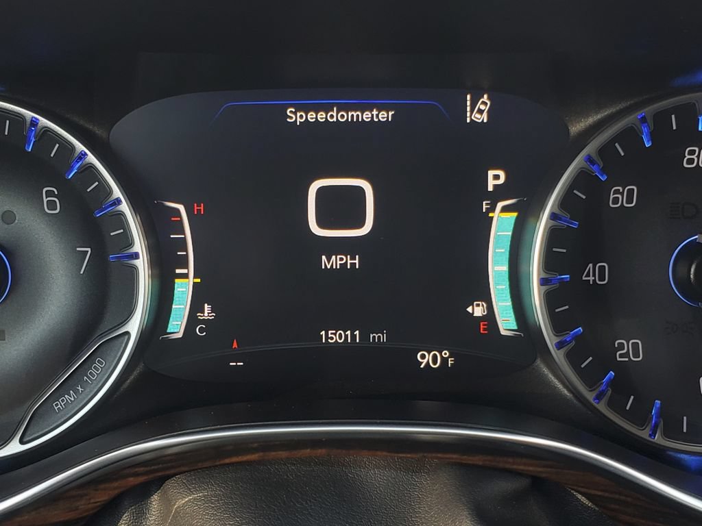 Used 2024 Chrysler Pacifica Limited w/ Uconnect Theater Family Group AWD/4WD image 14