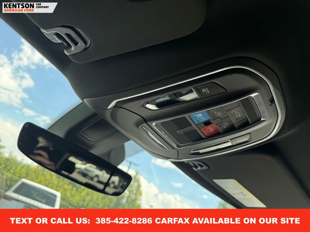 Used 2025 Jeep Wagoneer L Series III image 30