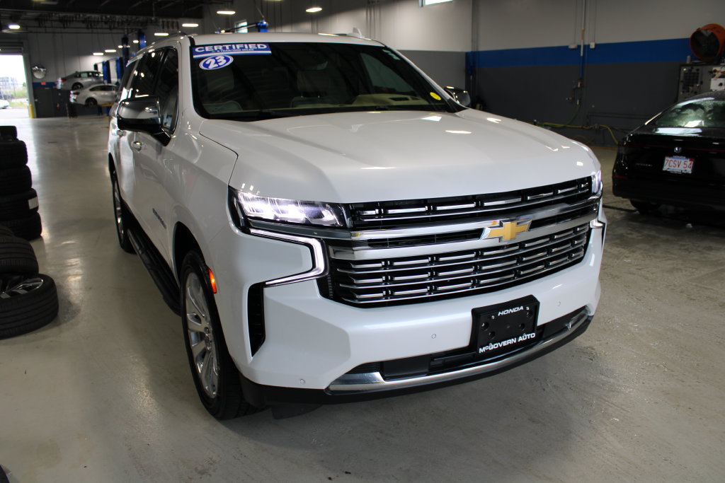 Used 2023 Chevrolet Suburban Premier AWD/4WD image 3