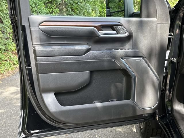 Certified 2024 GMC Sierra 2500 Denali w/ Denali Reserve Package AWD/4WD image 9