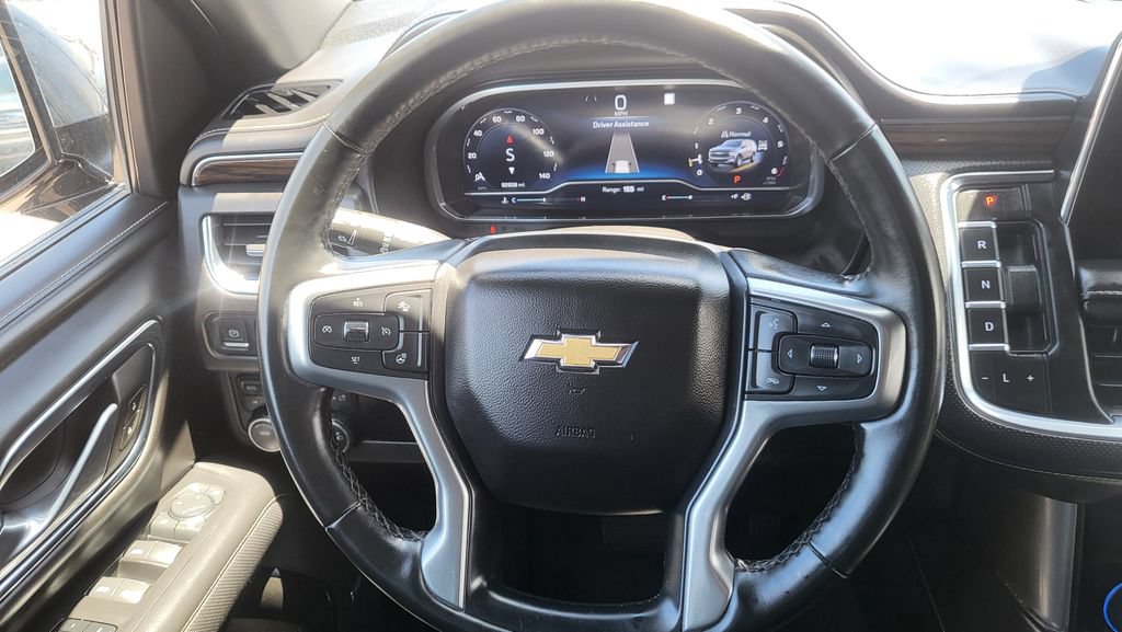Used 2023 Chevrolet Suburban Premier AWD/4WD image 31