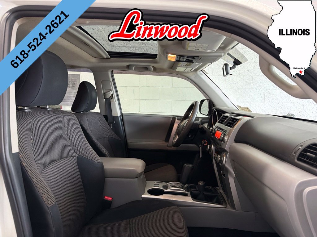 Used 2010 Toyota 4Runner SR5 w/ Convenience Pkg AWD/4WD image 9