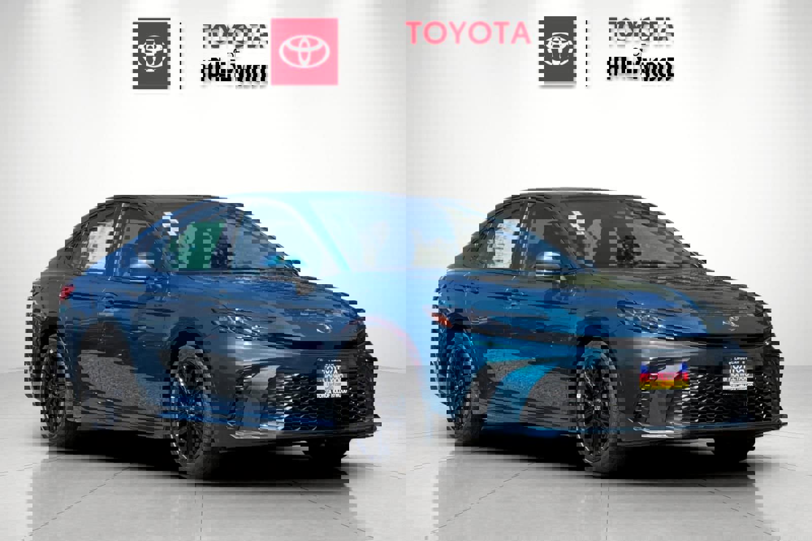 New 2026 Toyota Camry SE image 1