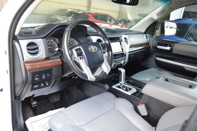 Used 2016 Toyota Tundra Limited w/ Limited Premium Package AWD/4WD image 15