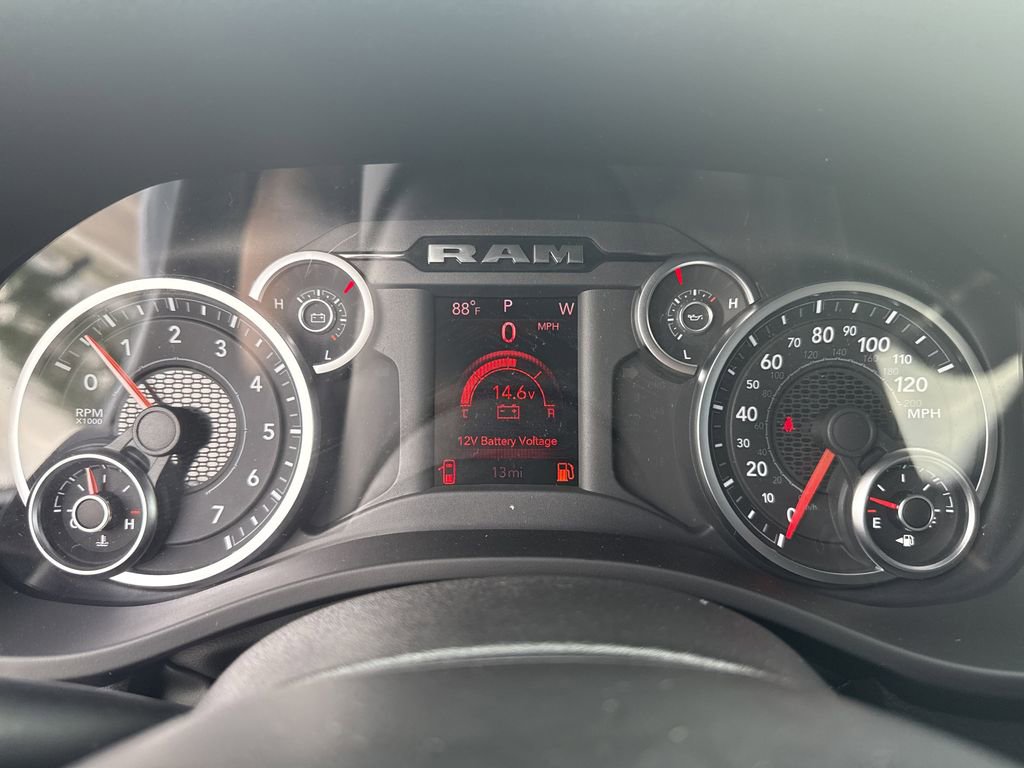 New 2026 RAM 1500 4x4 Crew Cab image 17